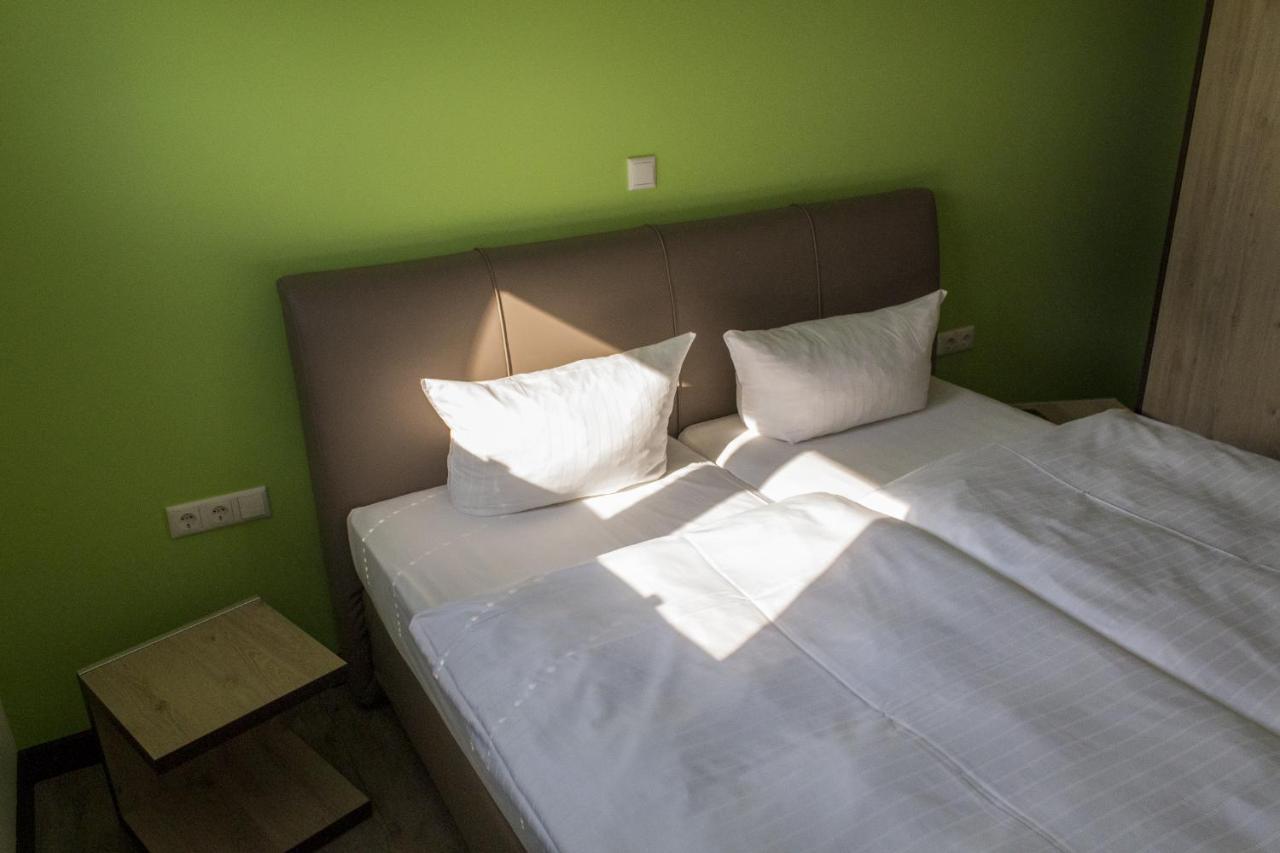 Schlueter Hotel & Restaurant Wankendorf Экстерьер фото